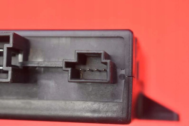 CONTRÔLEUR MODULE CROCHET 2115450832 MERCEDES E-KLASA W211 02-06