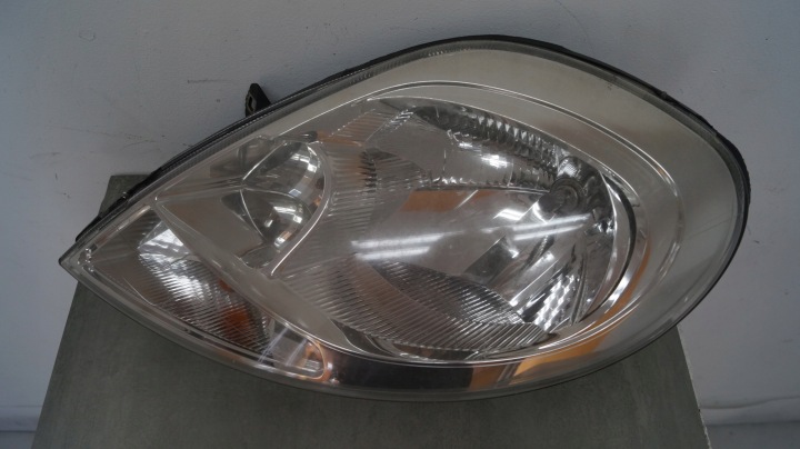 RENAULT TRAFIC II LIFT PHARE GAUCHE AVANT ANG 8200701363