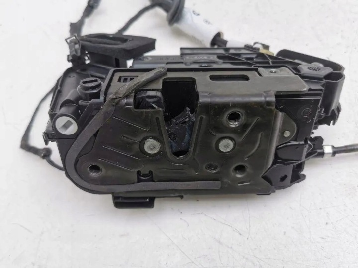 SERRURE ARRIÈRE GAUCHES PORTES VW 5TA839015K 1.5L GASOLINE 2022