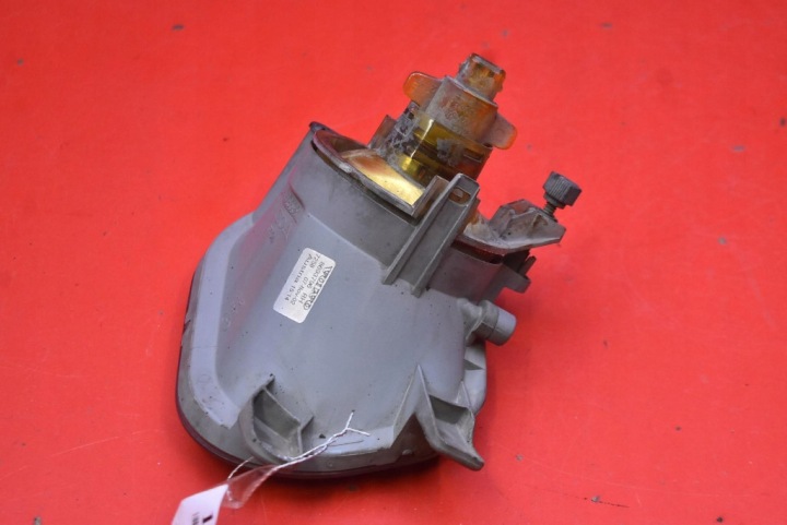 PHARES ANTIBROUILLARD DROIT AVANT AVANT 8693796 VOLVO XC90 1 I 02-06