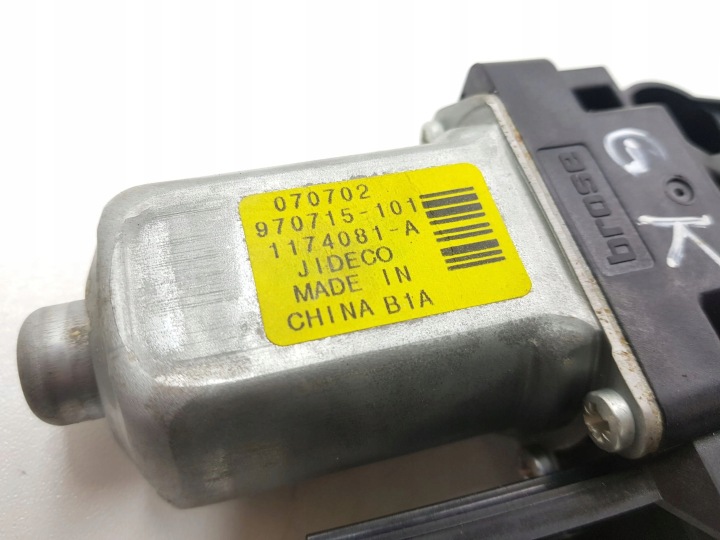 VOLVO V70 GAUCHE CÔTÉ PETIT MOTEUR ÉLÉVATEUR VITRES PORTES ARRIÈRE