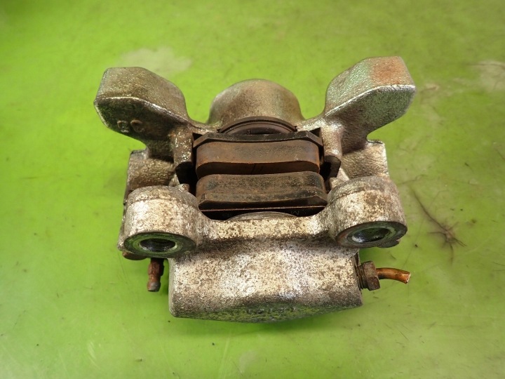 ÉTRIER DE FREIN DE FREIN DROIT ARRIÈRE OPEL CALIBRA 2.0 16V 150KM 95R CZH1119