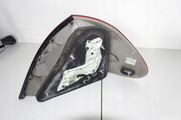 MERCEDES W211 PHARE ARRIÈRE GAUCHE ARRIÈRE BERLINE GAUCHE ELEGANCE CLASIC 2118200364