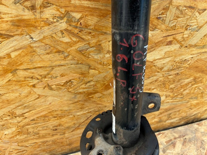 VOLVO V50 2.0D MCPHERSON COLONNE AVANT DROIT GAUCHE ENSEMBLE 31277590