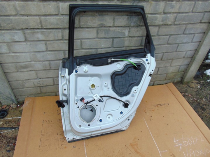PORTES DROIT ARRIÈRE AUDI A3 8P LIFT SPORTBACK 5DRZWIOWA 5D