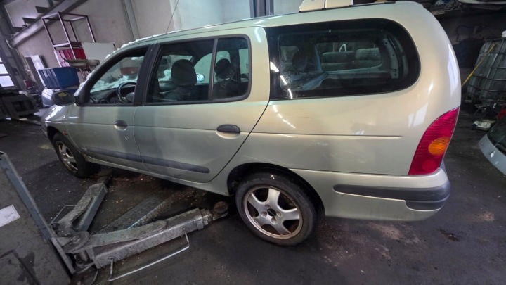 RENAULT MEGANE I 1 UNIVERSEL 95-03 COUVERCLES DE COFFRE COUVERCLE VITRE CACHE COUVERCLES DE COFFRE ARRIÈRE