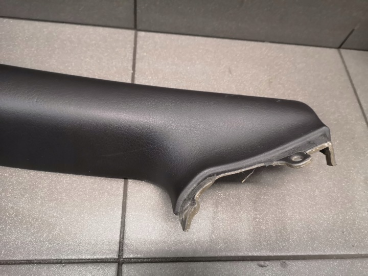 PROTECTION MONTANTS A GAUCHE AUDI A4 B6 CABRIO 8H0867233