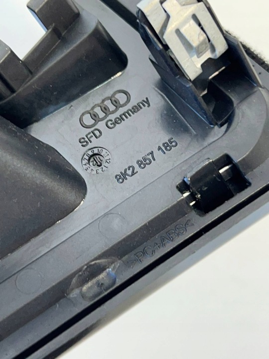 8K2 857 185 CONSOLE CENTRALE RADIO GPS AUDI A4 S4 B8 8K 2013 ANG