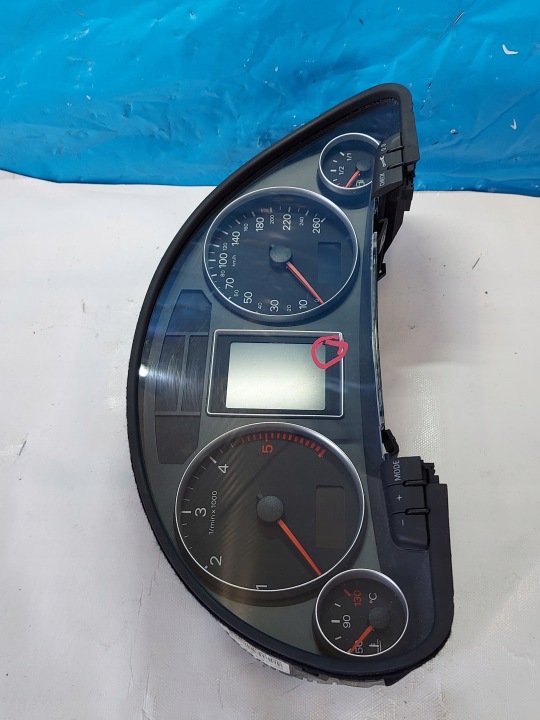 COMPTEUR COMPTEUR A4 B7 2.7 TDI 8E0920932