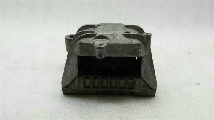 POIGNÉE MOTEUR AUDI 8P S3 1K0199262M POIGNÉE MOTEUR