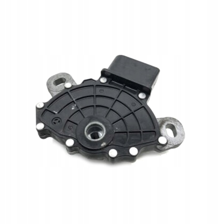 PARA PORSCHE CAYENNE AUDI Q7 845402428 , 84540-2428 