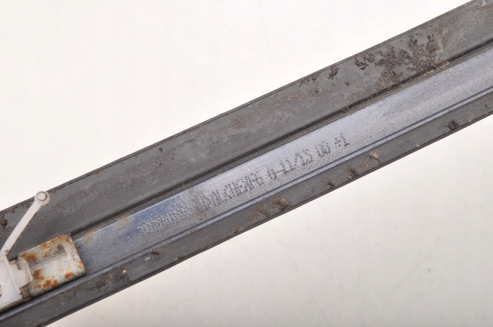 VOLVO XC60 I MOULURE VITRES AVANT AVANT LIFT 498-46 30784798