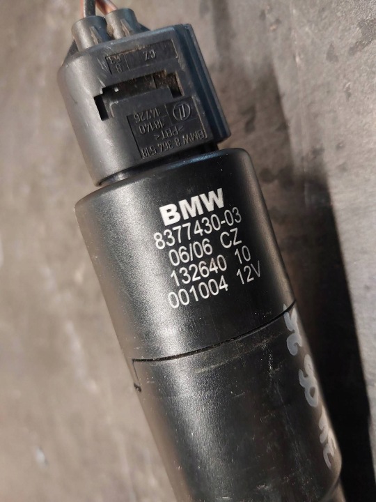 POMPE LAVE-GLACE PHARE BMW 3 E90 E91 8377430-03