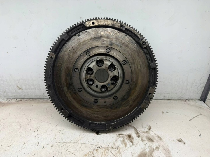 2004 AUDI A3 S3 8P VOLANT D'INERTIE 03L105266A
