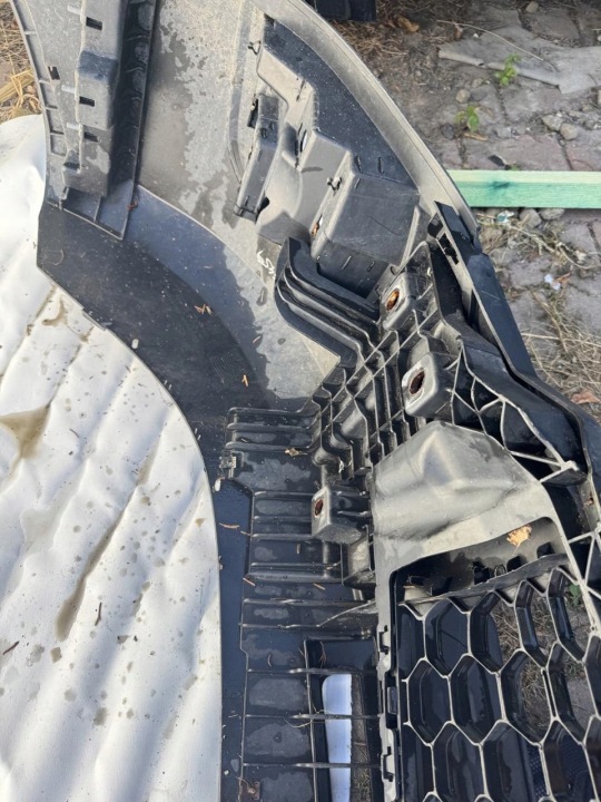 PARE-CHOCS AVANT IVECO DAILY VI 6 14-18