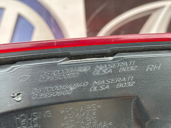 MASERATI GHIBLI III PHARE GAUCHE DROITE ARRIÈRE USA