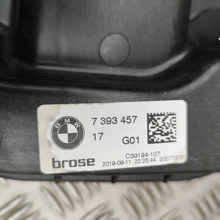 BMW X3 G01 MOTEUR ÉLÉVATEUR VITRES GAUCHE AVANT 7457250