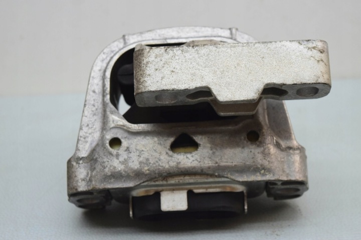 COUSSIN MOTEUR DROITE VW TIGUAN (AD1) 5Q0199262DB 1.4L GASOLINE 110KW 2018