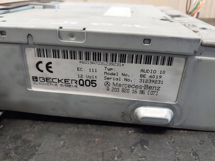 AUTORADIO MERCEDES-BENZ C W203 A2038201686 BE5019 BECKER Q05
