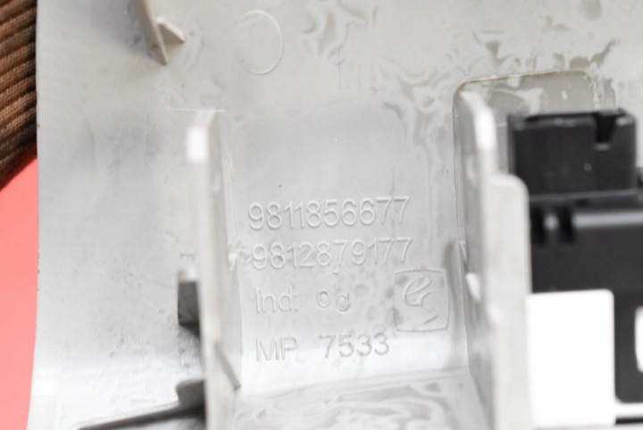 AMPOULE ÉCLAIRAGE INTÉRIEUR AVANT 9811856677 CITREON C3 III LIFT 20-21