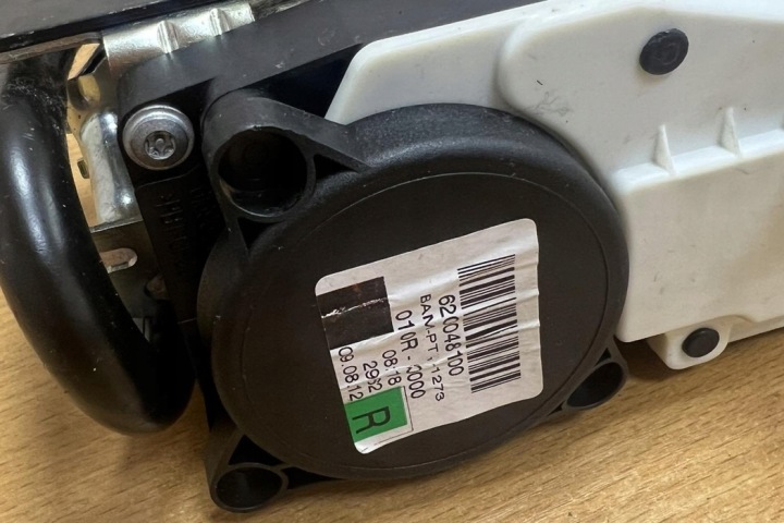 CEINTURE DE SÉCURITÉ MERCEDES-BENZ E (W212) 620048100 2.1L DIESEL 120KW 2011
