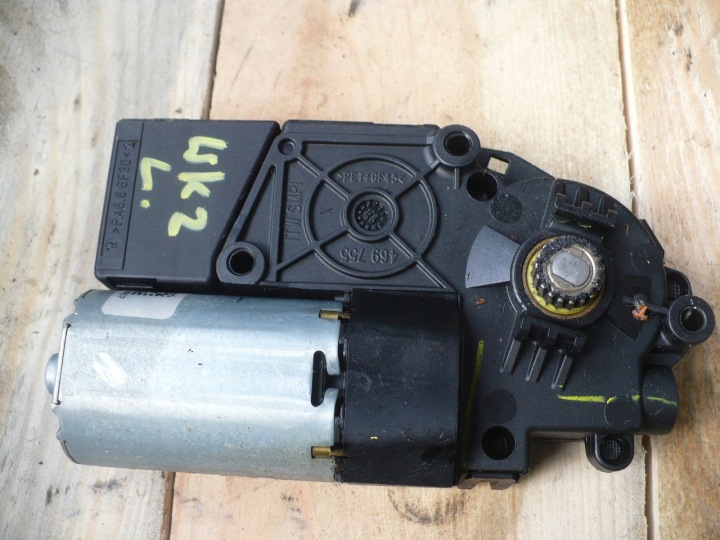 PETIT MOTEUR TOIT OUVRANT JEEP GRAND CHEROKEE WK2 30020271G