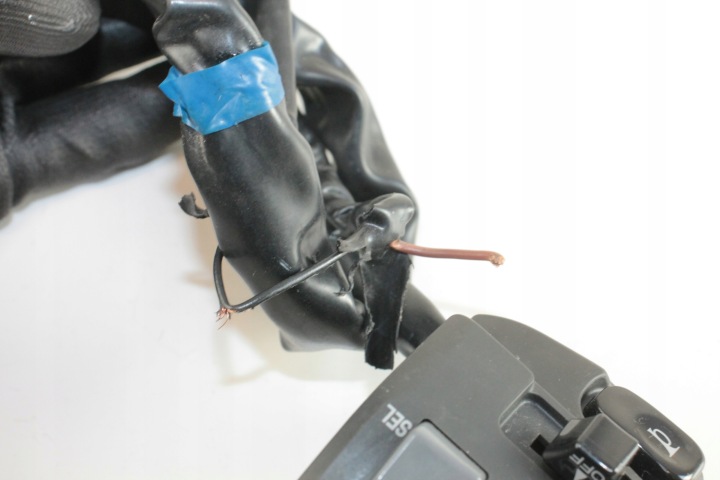 YAMAHA YZF-R7 YZF R7 22-24 COMMUTATEUR GAUCHE