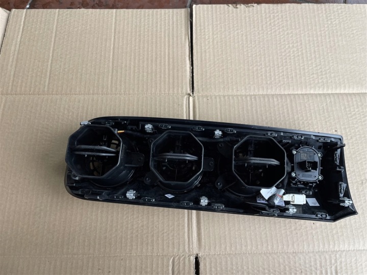 3X GRILLE ADMISSION AIR DÉCOR TABLEAU DE BORD INSTRUMENTATION MERCEDES CLA W118 118
