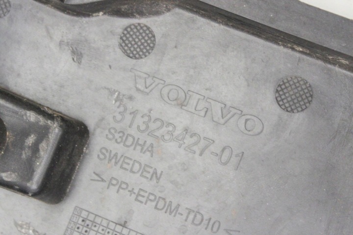 VOLVO S60 2011 RENFORCEMENTS DE PARE-CHOCS POUTRES