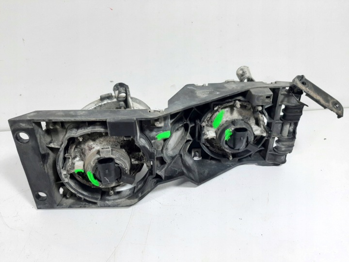 SCANIA R410 EURO6 14R PHARE ANTIBROUILLARD DROIT AVANT 89203101 89203121