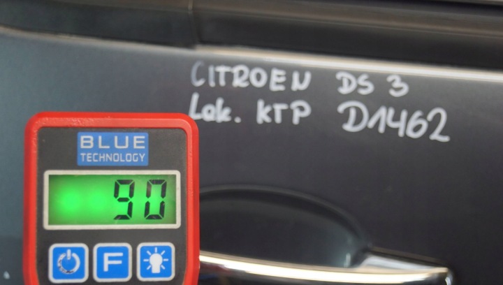 PORTES DROIT AVANT CITROEN DS3 KTP (D1462)(13F)