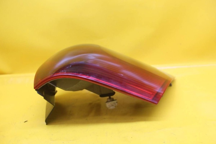PHARE PROJECTEUR GAUCHE ARRIÈRE ARRIÈRE OPEL VECTRA C UNIVERSEL 13184022