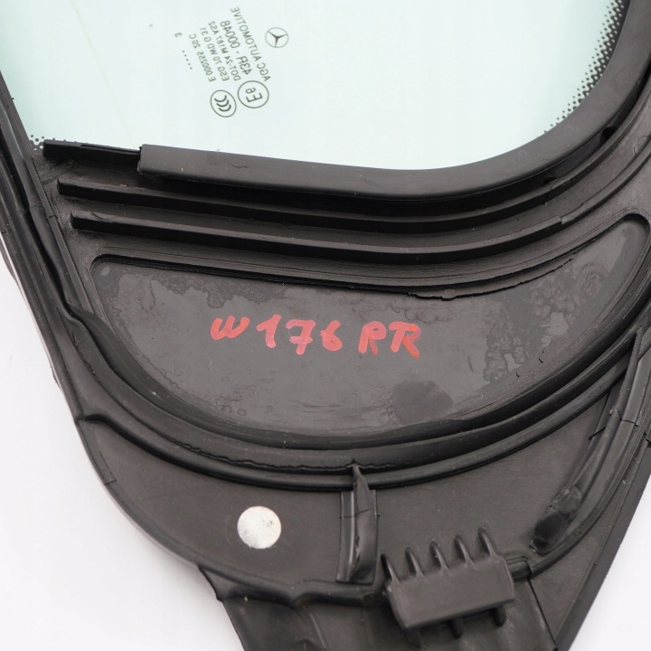 MERCEDES W176 VITRE DE PORTIÈRE ARRIÈRE DROIT CWIERC CÔTÉ AS2 A1767300400
