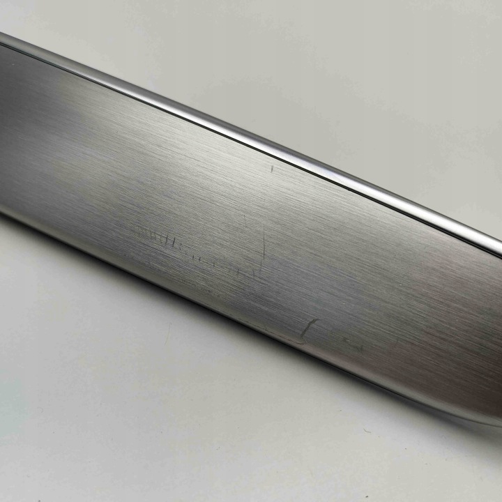 MOULURE DÉCORATIVE FLANC AVANT DROITS PORTES VW PASSAT VARIANT B7 (365)