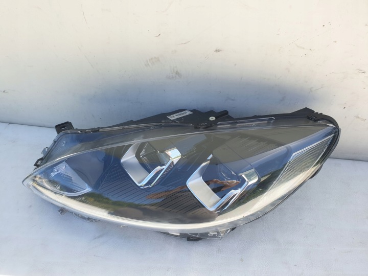 FORD KUGA MK3 19-24 PHARE GAUCHE AVANT AVANT LENTILLE LED LV4B-13W030-AK