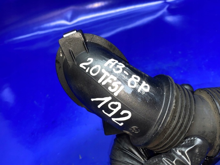 TUYAU CONDUIT D'AIR AIR AUDI A4 B7 A6 C6 VW SKODA SEAT 2.0 TFSI BGB 06F129627G