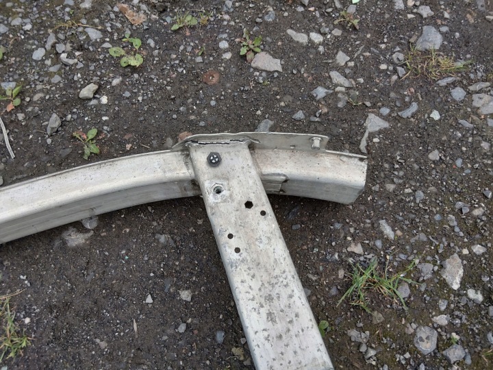 BMW 7 G11 G12 POUTRE RENFORCEMENT PARE-CHOCS AVANT AVANT 7498868