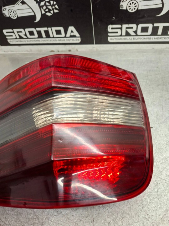 PHARE ARRIÈRE MERCEDES-BENZ ML W164 1649060800