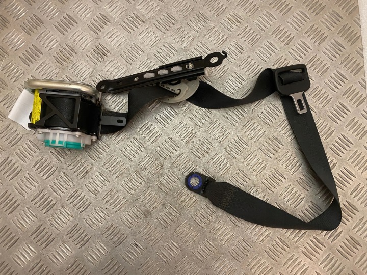 TOYOTA LAND CRUISER (J150) CEINTURE DE SÉCURITÉ SIÈGES AVANT