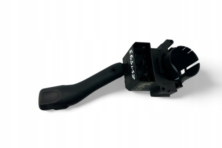 DZWIGNIA/PRZELACZNIK CLIGNOTANTS ESSUIE-GLACES AUDI A3 (8L1) 8L0953513B