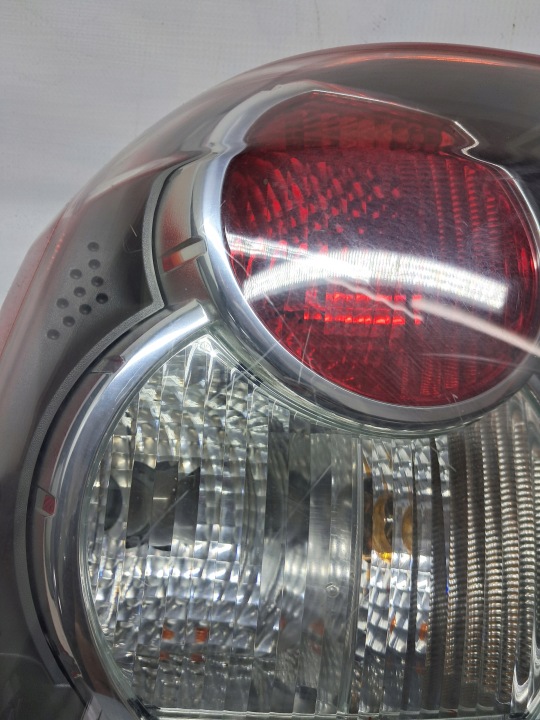 PHARE GAUCHE ARRIÈRE LAND ROVER FREELANDER II