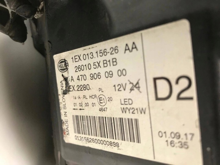 PROJECTEUR DROITE CÔTÉ MERCEDES-BENZ X-CLASS W470 1EX01315626