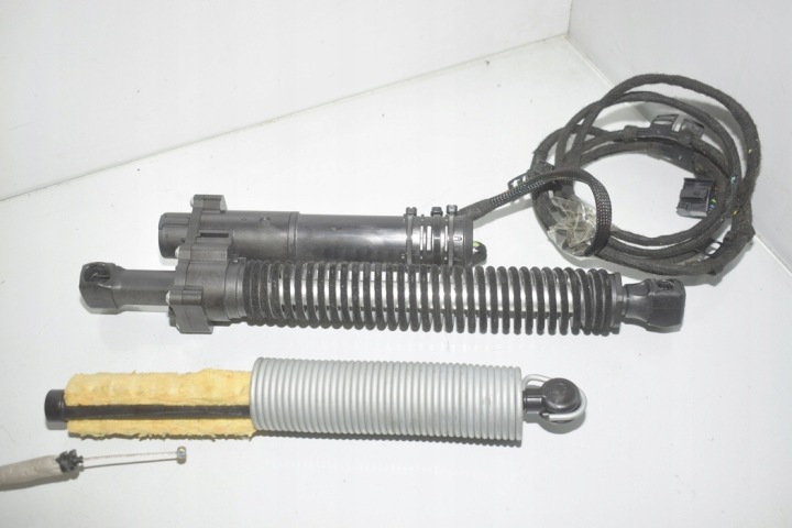 KIT AUTOMACZNEGO OUVERTURE COUVERCLES DE COFFRE COUVERCLES DE COFFRE BMW 5 (F10) 9275119 3.0L