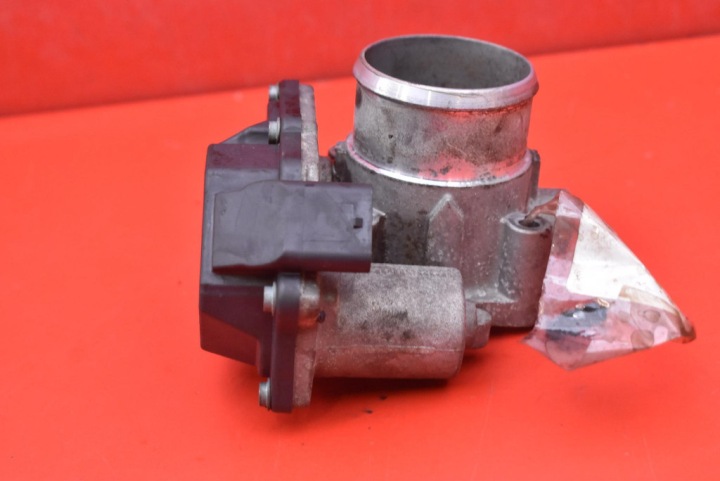 PAPILLON DES GAZ 35100-2A900 5WY9174D HYUNDAI I40 VF 1.7 CRDI 136KM 11-15