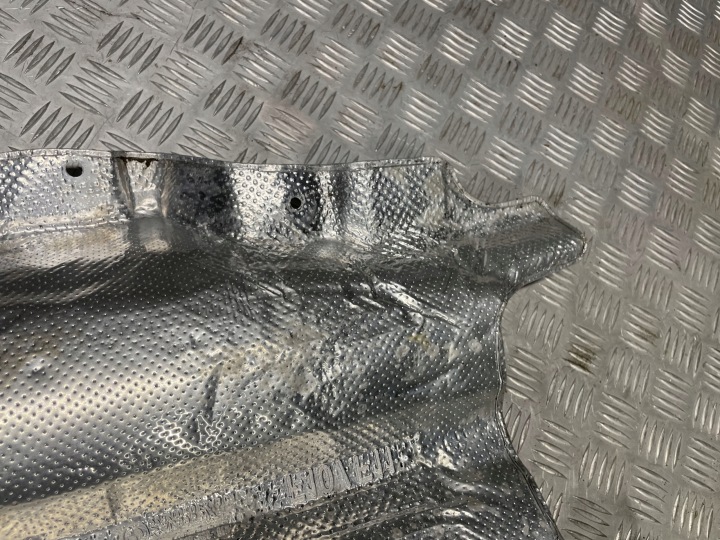 BMW OE 7202858 8056086 PROTECTION THERMIQUE