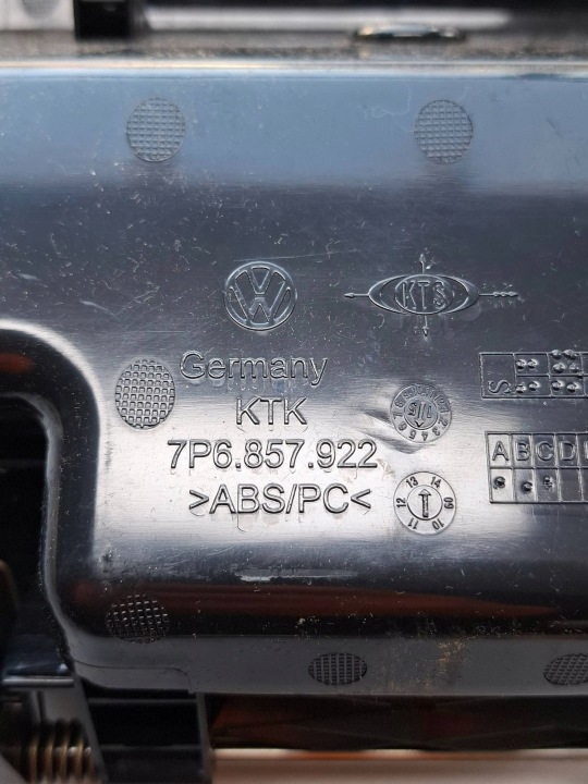 VW TOUAREG 7P BOÎTE À GANTS CONSOLES CENTRAL 7P6857922