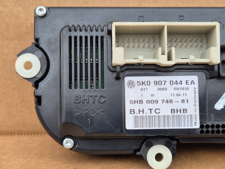 VW PASSAT B7 11- PANNEAU CLIMATISATION CLIMATRONIC 5K0907044EA