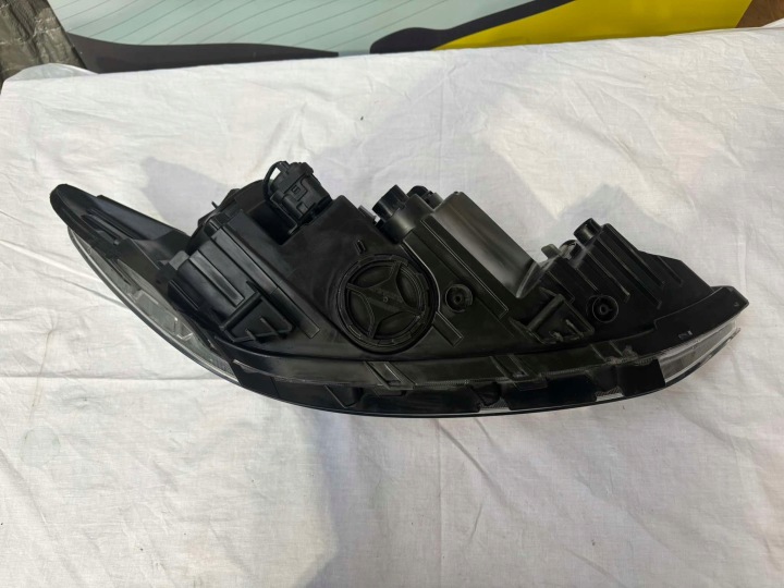 PHARE AVANT GAUCHE HYUNDAI ELANTRA 2018, 92101-F2, LANTERNE QUOTIDIEN LED