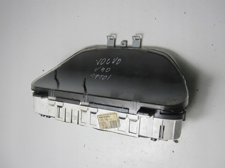COMPTEUR TABLEAU DE BORD VOLVO V40 1.9TDI OBR