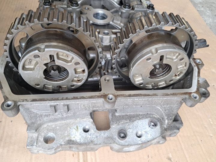 OPEL CROSSLAND X PEUGEOT CITROEN 1.2 VTI HM01 CULASSE MOTEUR 9814763180